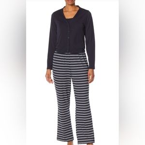 Uncover 3 PC pajama set